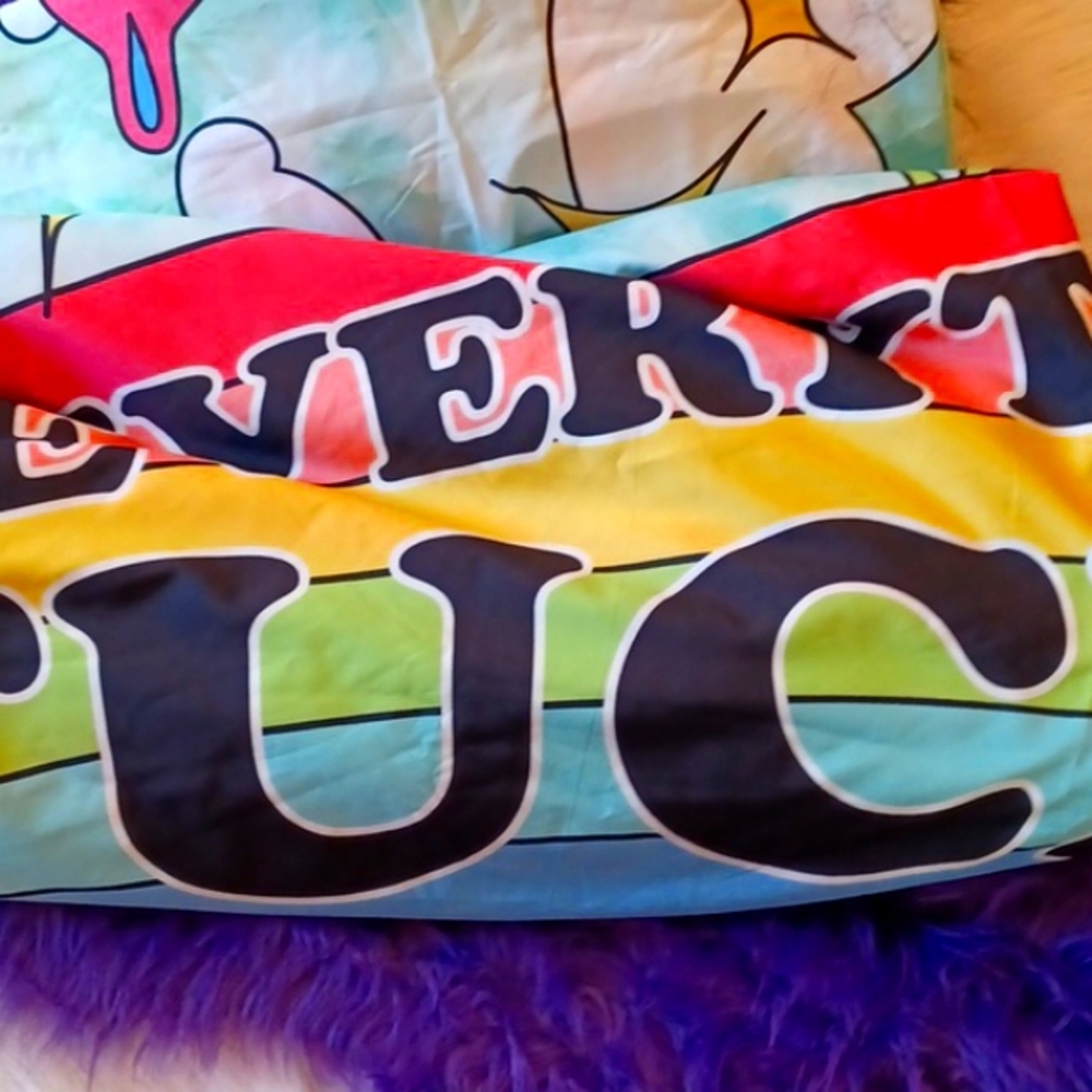 DOLLSKILL EVERYTHINGS F##KED FULL/QUEEN DUVET SET 2 PILLOW CASES ONE BED SPREAD